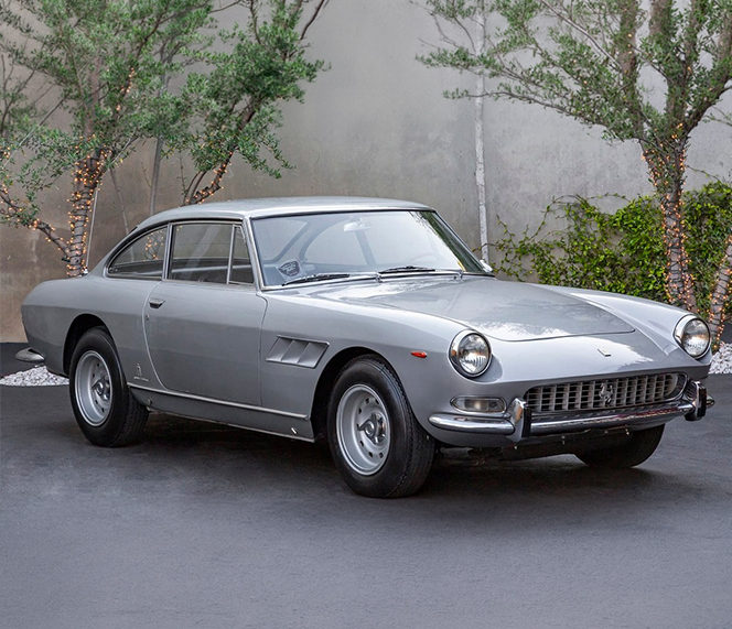 Ferrari 330 GT 2+2